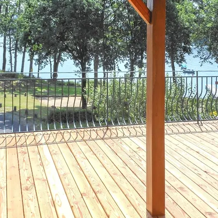 Chalet A Avec Piscine Partagee *