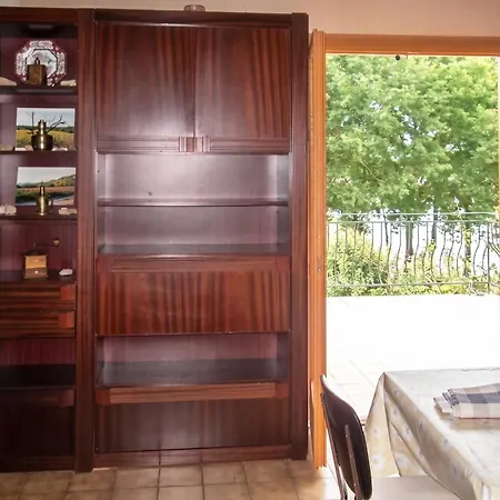 Chalet A Avec Piscine Partagee