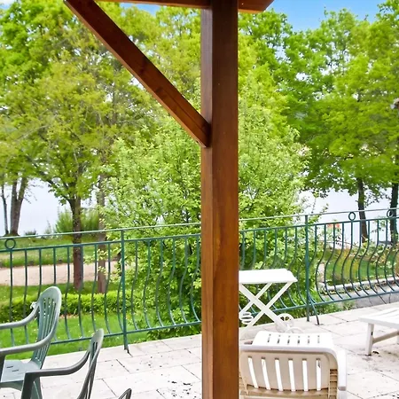 Chalet A Avec Piscine Partagee Saint-Gérons